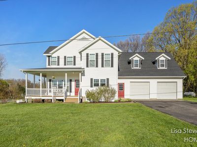 2445 Honey Creek Ave NE