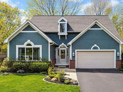 461 Alexander Dr