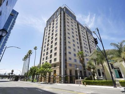 175 W Saint James St Unit 1308