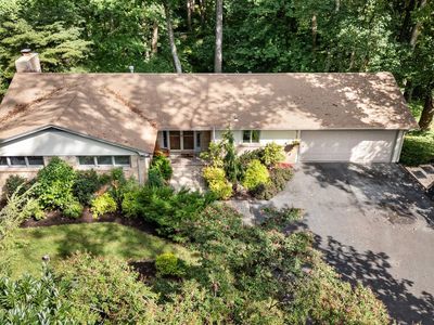 10 Winterberry Ct