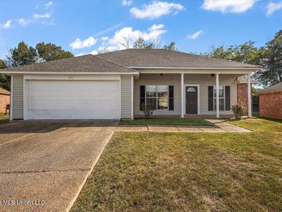 120 Nicholson Dr