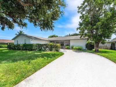 Property at 11592 Ficus Street, Palm Beach Gardens, FL