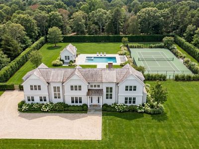 492 Wainscott Harbor Rd