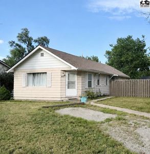 Property at 514-514.5 Eshelman St, McPherson, KS