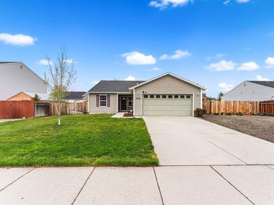326 W Playground St