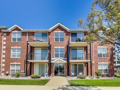 16671 Liberty Cir UNIT 2N