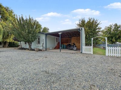 1260 Homedale Rd