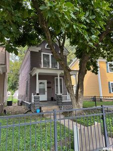 1131 N 5th St