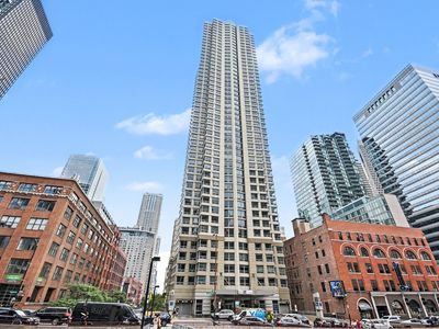 440 N Wabash Ave APT 3204