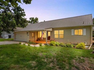 Property at 709 6th Ave, Coralville, IA