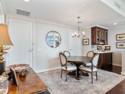 4242 Broadway St APT 802