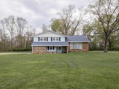 584 Trinton Cir