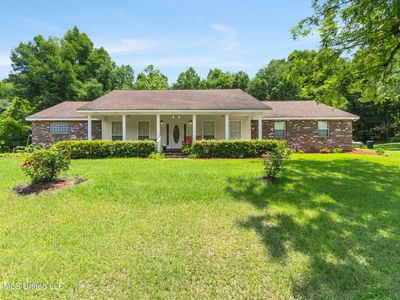 59 Thomas Ln