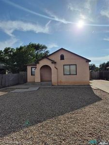 808 Maple St