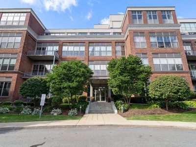 156 Porter St APT 240