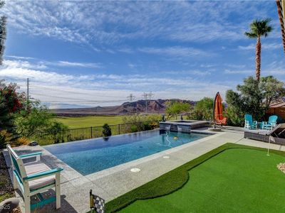 19 Contrada Fiore Dr