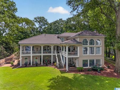 1015 River Oaks Dr