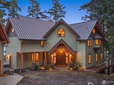 955 Diamond Hill Road