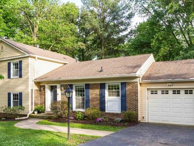 3803 Stoneybrooke Ct