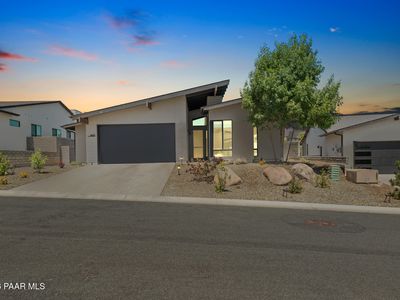 5612 E Killen Loop