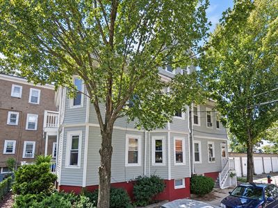 34 Holyoke Rd