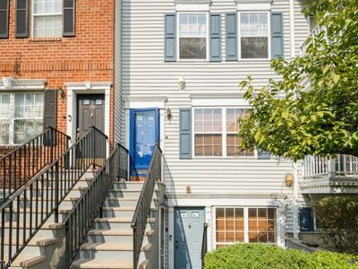 37 Vaughan Dr