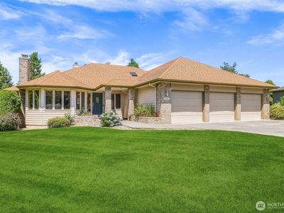 2450 Fairfield Drive