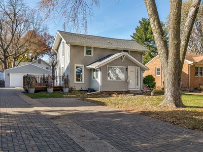 Property at 1426 45th St, Des Moines, IA