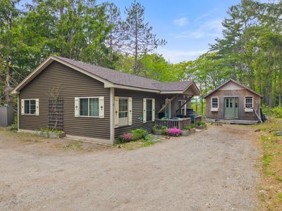 1572 River Road