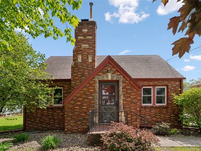 1215 NE 43rd Ave