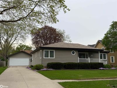 106 4th St S