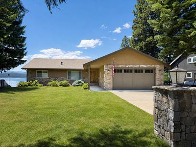 1127 Lassen View Dr