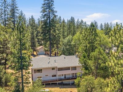 Property at 19424 Ferretti Rd, Groveland, CA