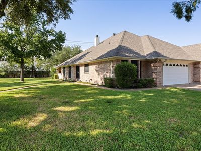 1202 Henard Ln