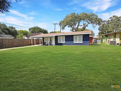 Property at 1621 Burkedale Dr, Port Lavaca, TX