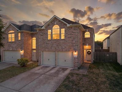 822 Forest Thicket Ln