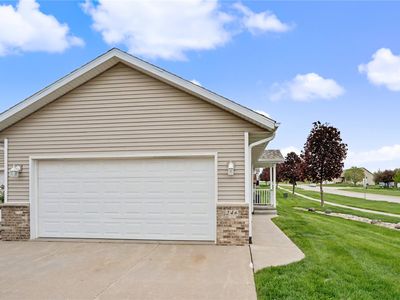 Property at 246 Whirlaway Ln, Fairfax, IA