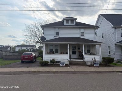 627 Monroe St