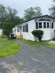 305 Turnpike St Trailer 225