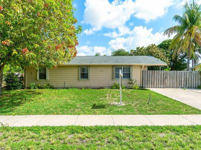 1441 W Hardee Street