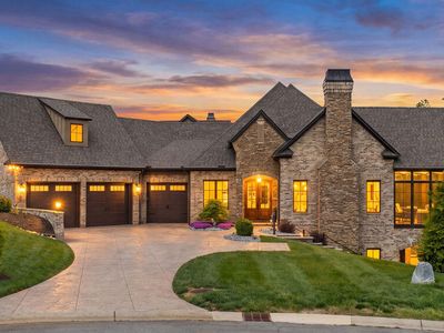 699 Cypress Pointe Dr