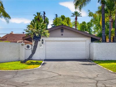 17 W Palm Lane Dr