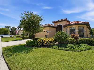 8155 STIRLING FALLS CIRCLE
