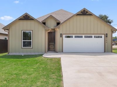 506 N Waco St