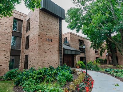 1818 East Shorewood BOULEVARD #101