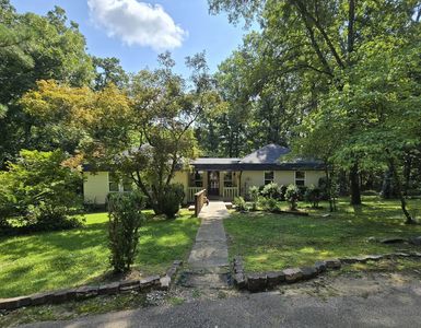 1655 Country Club Rd