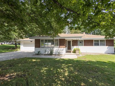 204 E Pleasant St