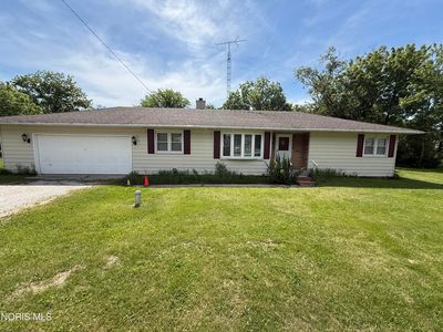 Property at 673 Nottingham Dr, Genoa, OH