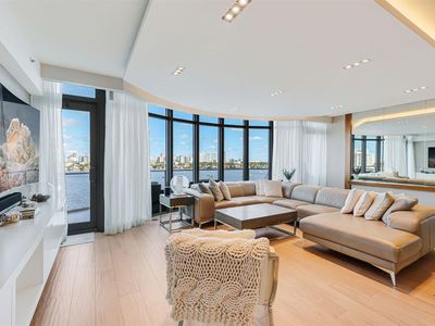 17301 Biscayne Blvd #1011