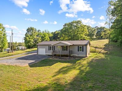 1403 Ninety Seven Springs Rd NE